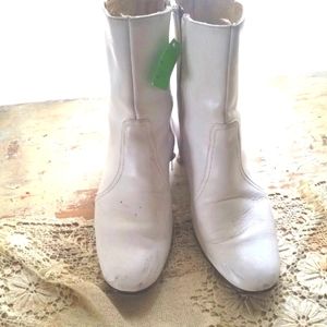 Vintage Beetle Boot White Ankle Boot
